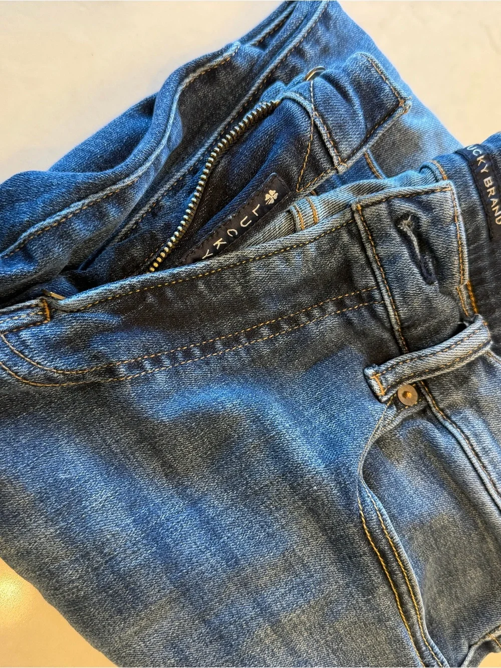 Lucky Brand 410 Athletic Straight Men’s Jeans – 34x32